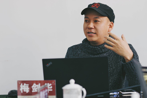 41fd41c05b854a2d92438e7e2d8b32b7.jpg 梅剑华w.jpg